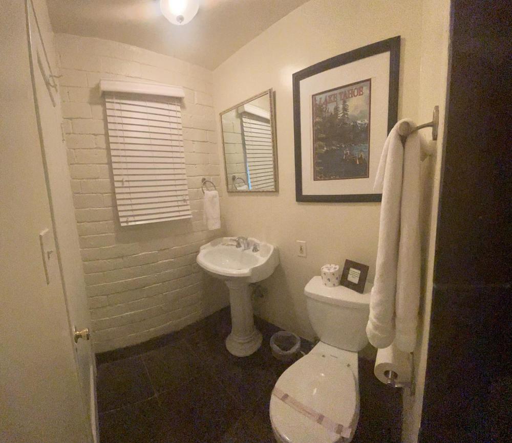 Queen Room interior